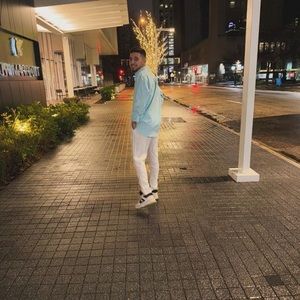 Meet your Posher, Guy